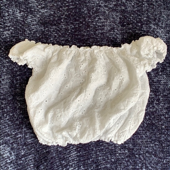 White Brandy Melville Off the Shoulder Top - Picture 3 of 3
